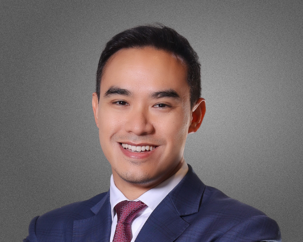 Healtcare-Paul-Uthaichalanond