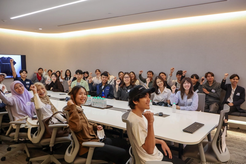 AMCHAM Career Camp Day 3-19