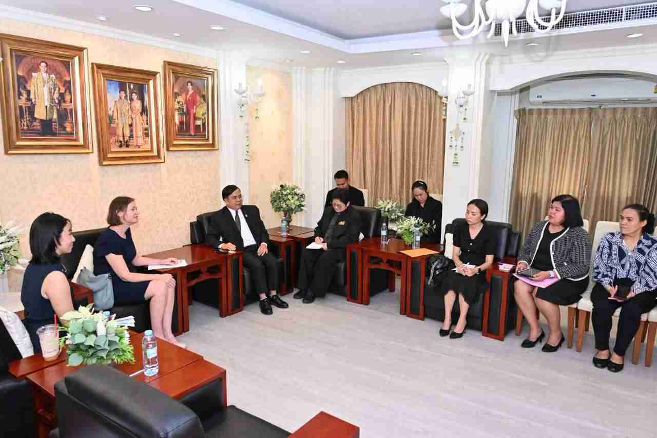 Working Meeting with the OVEC (3)